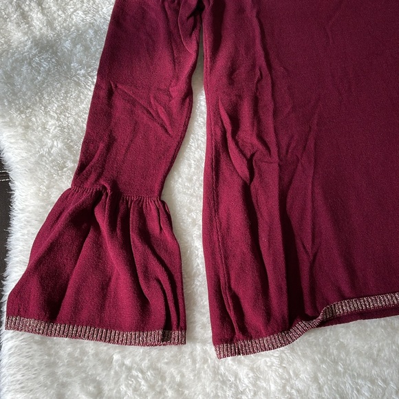 DG2 Quad Blend Metallic Bell Cuff Sweater - Picture 5 of 8